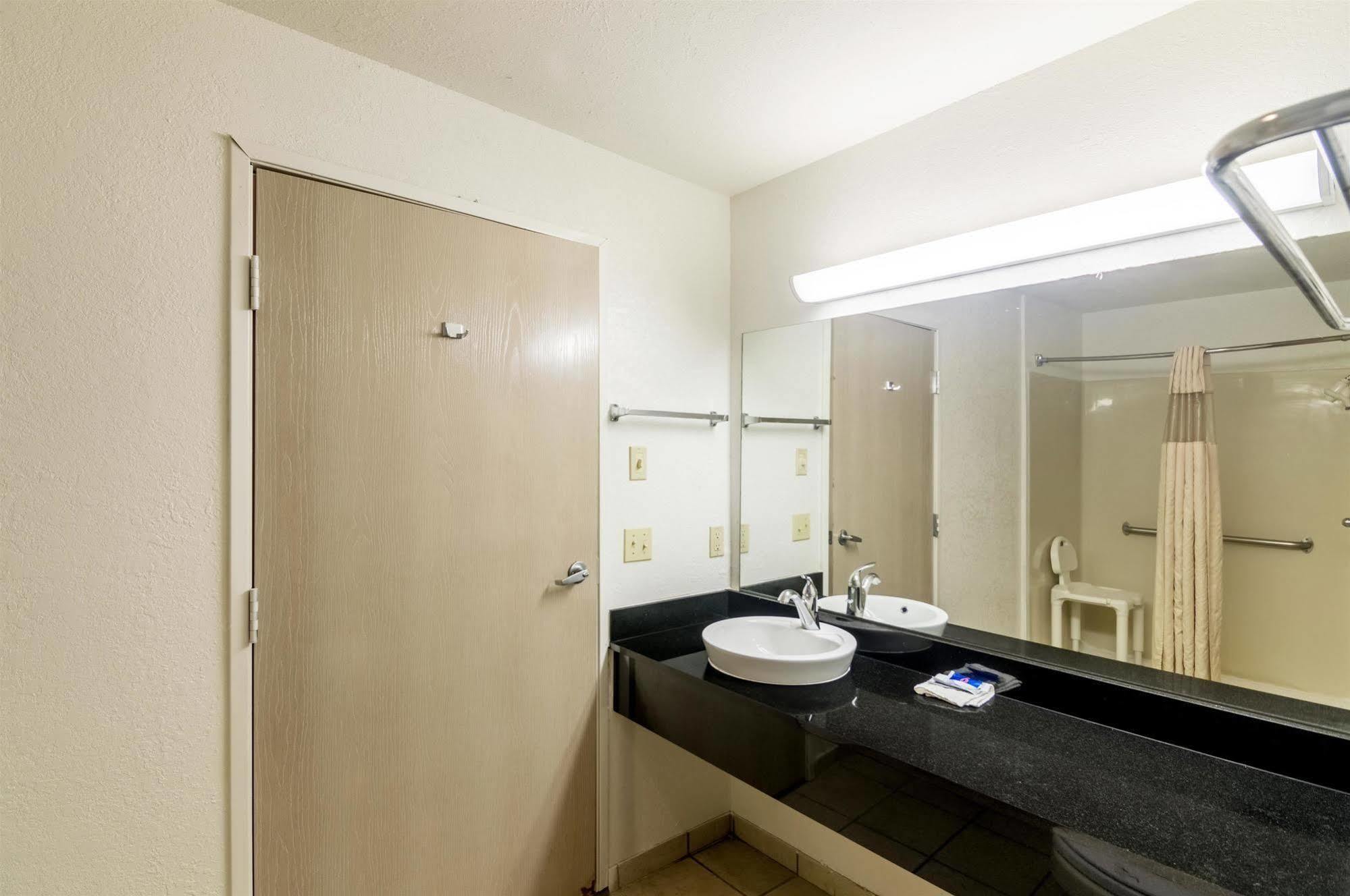 Motel 6-Oklahoma City, Ok Zewnętrze zdjęcie